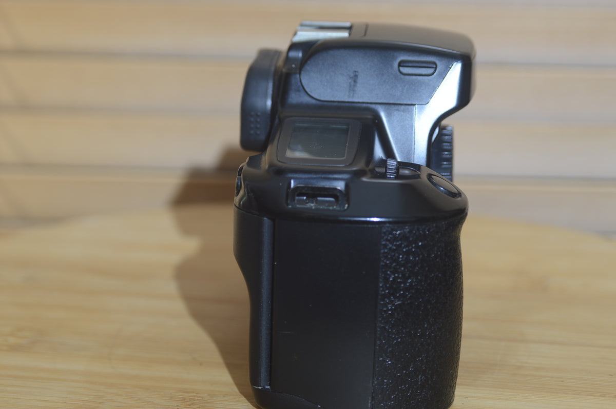 Vintage Canon EOS 1000FN 35mm SLR Excellent example of a