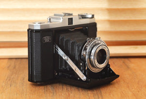 High quality and usable Antique cameras at rewindcameras.co.uk