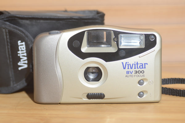 Vivitar BV300 35mm Compact Camera with Case. Super cute vintage point and shoot. Pocket film camera - Rewind Cameras 