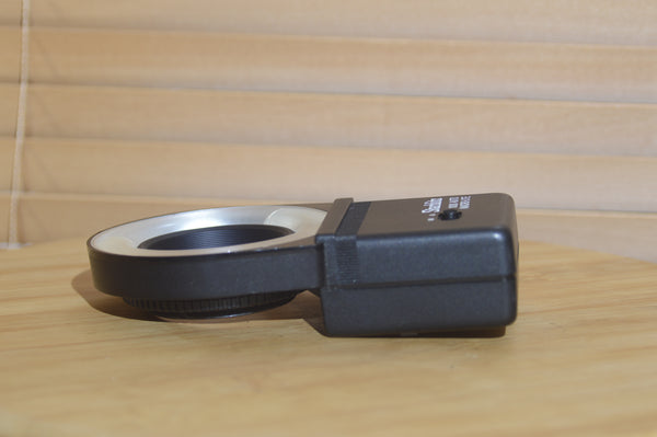 Vintage Starblitz 1000 Auto Macro-Lite Ring Flash. - Rewind Cameras 