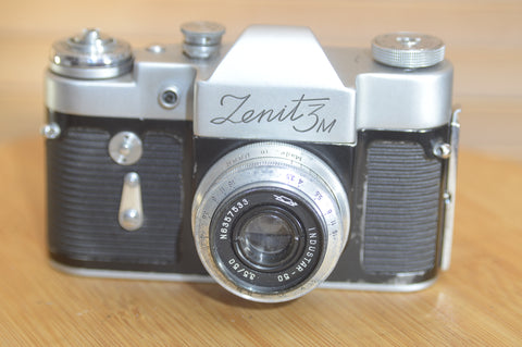 Vintage Silver Zenit 3M 35mm Camera. Fantastic Condition with Case