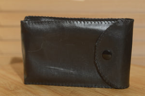 Vintage Black Compact Camera Case. Universal use for Cameras, flashes or light meters. - Rewind Cameras 