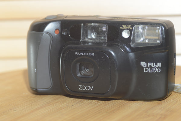 Vintage Fuji DL-190 Zoom 35mm Compact Camera. Ideal Compact Camera - RewindCameras quality vintage cameras, fully tested and serviced