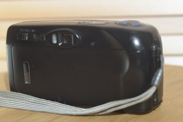 Vintage Fuji DL-190 Zoom 35mm Compact Camera. Ideal Compact Camera - RewindCameras quality vintage cameras, fully tested and serviced