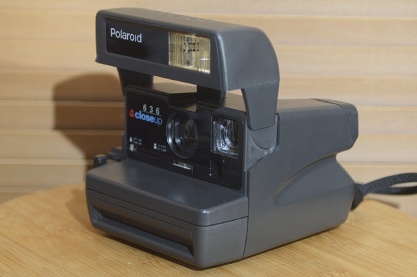 Vintage Polaroid 636 Close Up Instant Camera. With Strap.