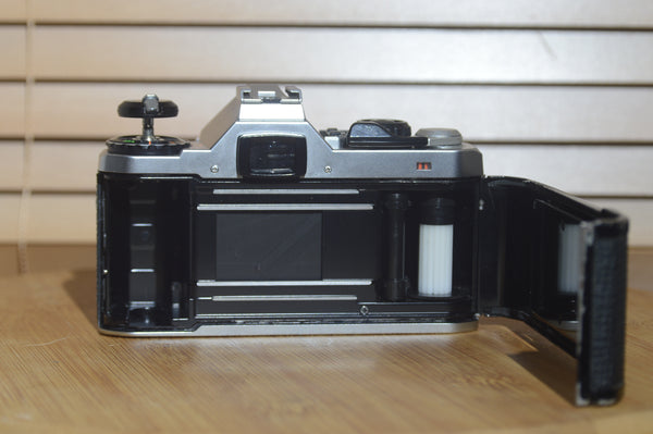 Pentax Me Super clear LED light meter system. Good condition for its age with a few age related marks