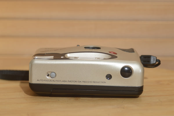 Halina Silhouette Auto Focus 35mm point and shoot compact camera. Small pocket camera - Rewind Cameras 