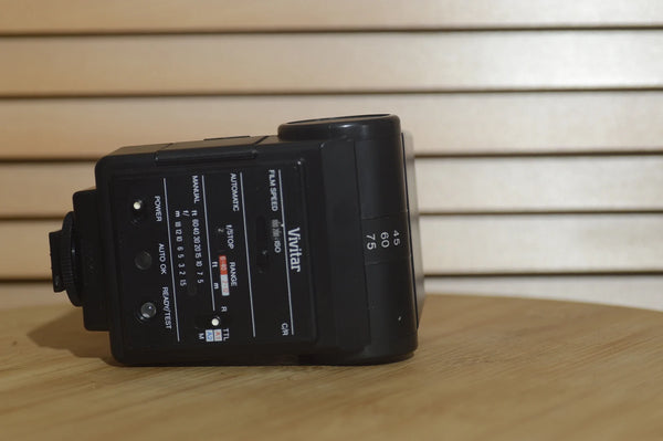 Boxed Vivitar 550FD C/R Auto Thyristor Flash. Dedicated for Canon and Ricoh SLRs.