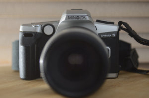 Minolta DYNAX 5 with 75-300mm f4.5-5.6 AF Zoom lens. Full of functions a great 35mm SLR. - RewindCameras quality vintage cameras, fully tested and serviced