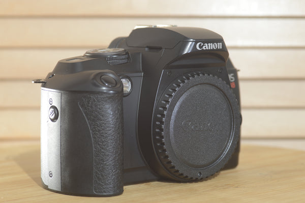 Canon EOS 888 Quartz Date 35mm Film Camera. Also known as Canon EOS 5000. Perfect camera for EF lenses. - RewindCameras quality vintage cameras, fully tested and serviced