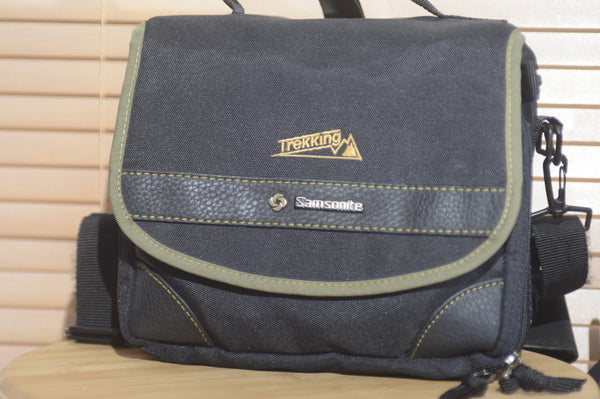 Vintage Samsonite Trekking camera bag with removable pouch. Wear over your shoulder or attach to your belt. Perfect addition to you kit. - RewindCameras quality vintage cameras, fully tested 