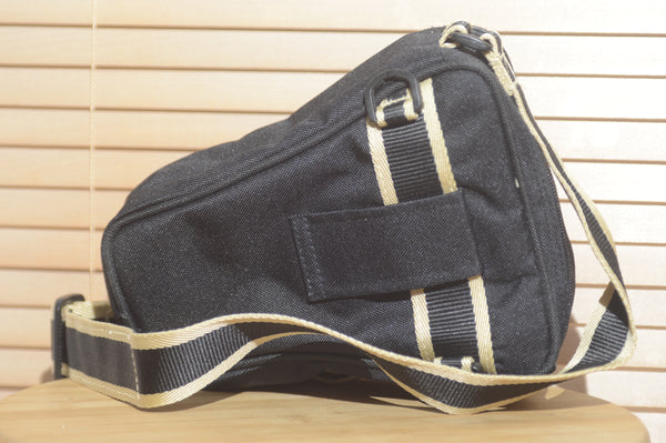 Jessops padded Snug fit Camera Case. Perfect for carrying your camera with a long lens. - RewindCameras quality vintage cameras, fully tested and serviced