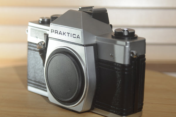 Praktica PM3 35mm SLR Camera. The perfect camera for beginners. Why not add an M42 lens? - RewindCameras quality vintage cameras, fully tested and serviced
