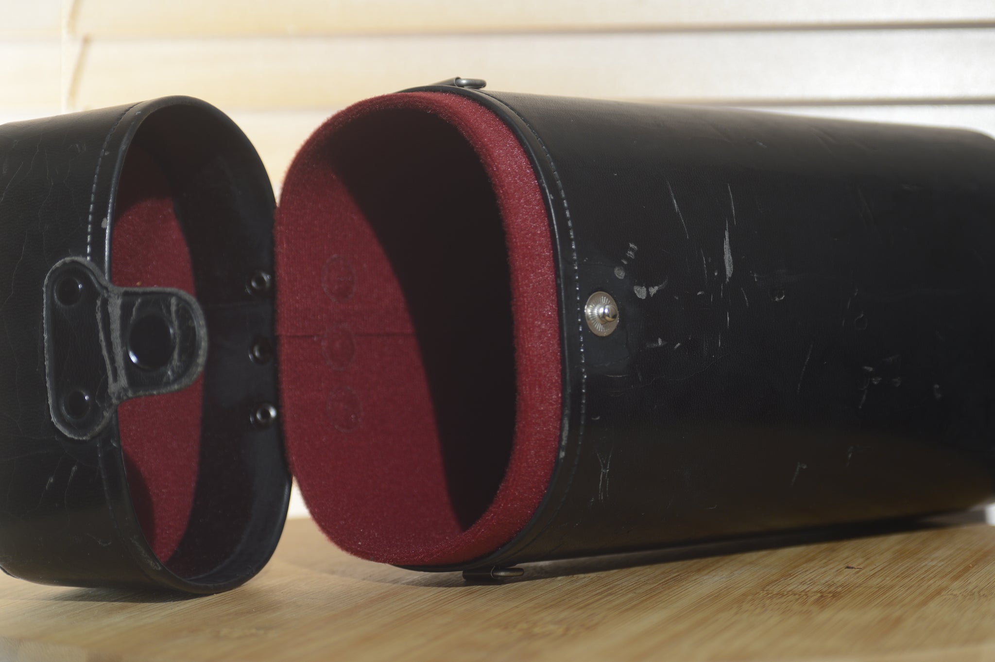 Canon Hard Leather Lens Case. Perfect for protecting your Vintage lenses. Pair it with a Zoom Lens. - RewindCameras quality vintage cameras, fully tested and serviced