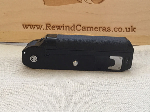 Canon power winder 'A' in case and box, beautiful condition and these look fantastic on your vintage Canon camera. Lovely addition - RewindCameras quality vintage cameras, fully tested and se