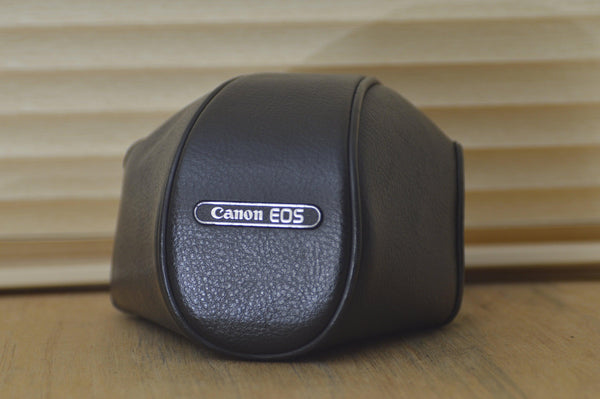 Beautiful Boxed Canon Case EH8-L for EOS bodies, In fantastic condition! A lovely case for protection! - RewindCameras quality vintage cameras, fully tested and serviced