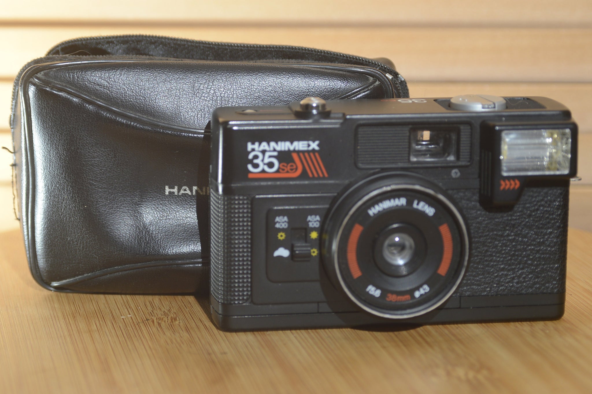 Hanimex 35SE 35mm Compact Camera With Case. Super cute vintage point and shoot. - RewindCameras quality vintage cameras, fully tested and serviced