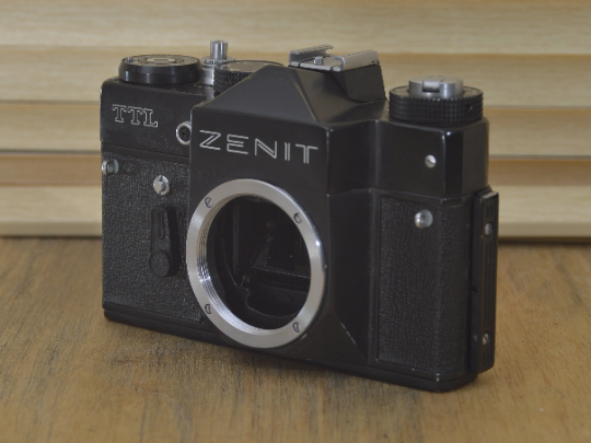 Fantastic Zenit TTL 35mm Camera (Body Takes All M42 Lenses